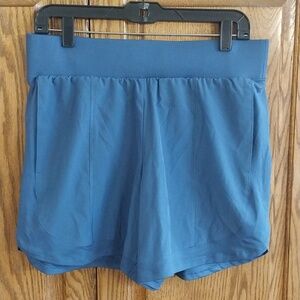 TEK GEAR NWT Mid-Rise Multipurpose  Shorts Size Large Blue Pockets Stretchy